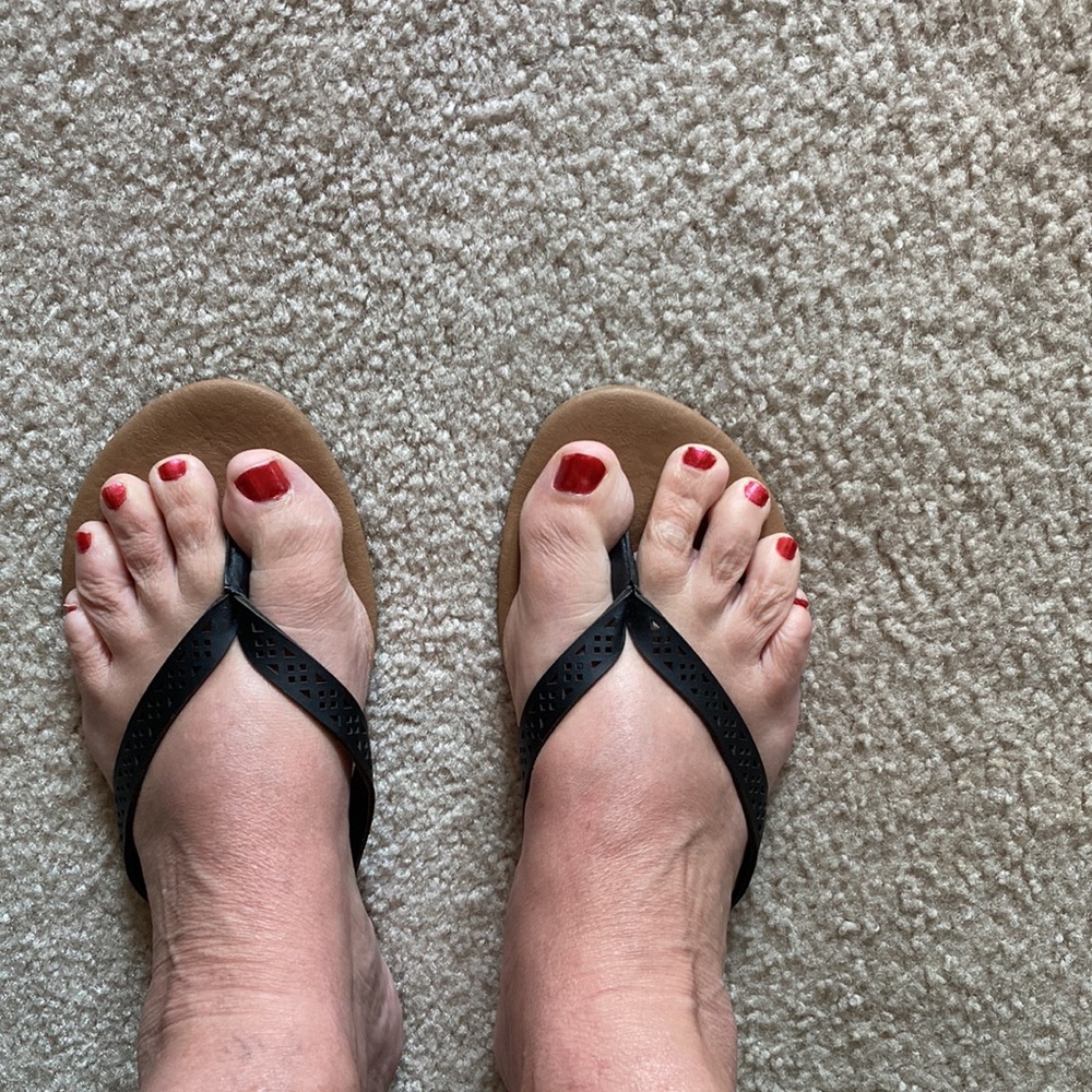 Sandals - Picture 2 of 3